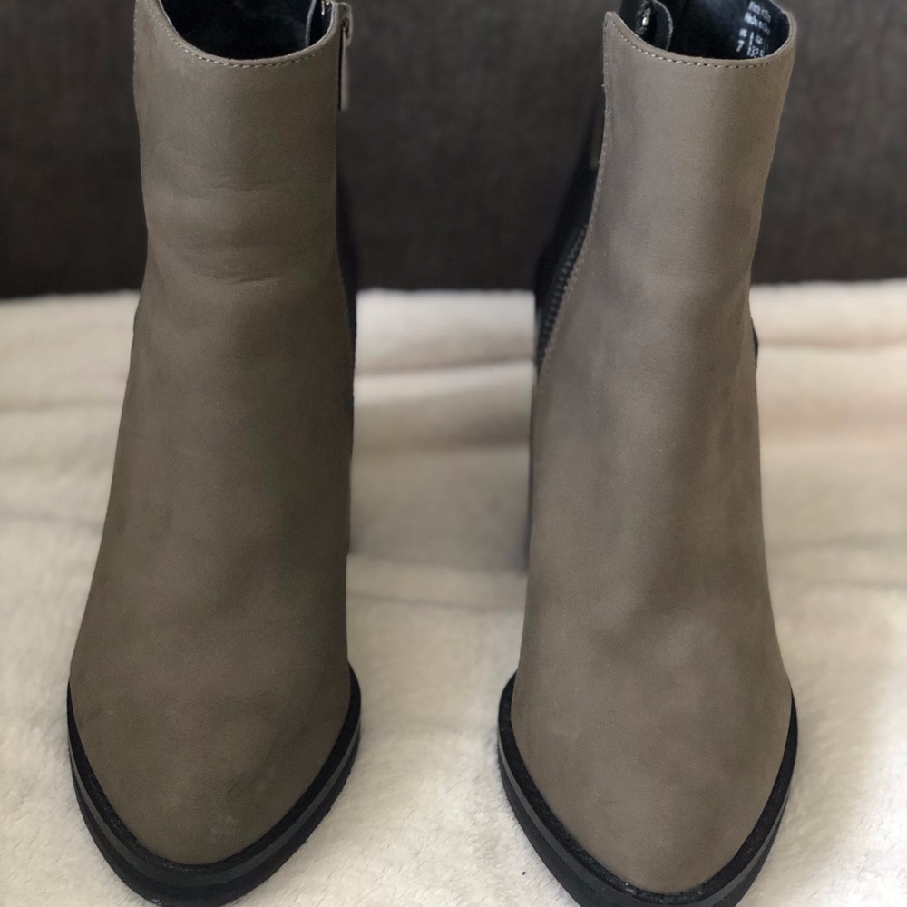 Shoemint Boots, Size 7 - image 1